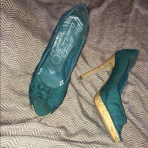 Charlotte Russe- TEAL CORKBOTTOM CUTIES!